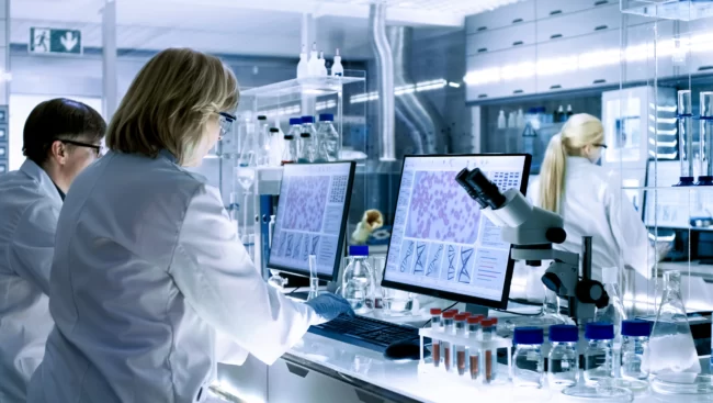 How ZS and AWS deliver cloud solutions for healthcare and life sciences
